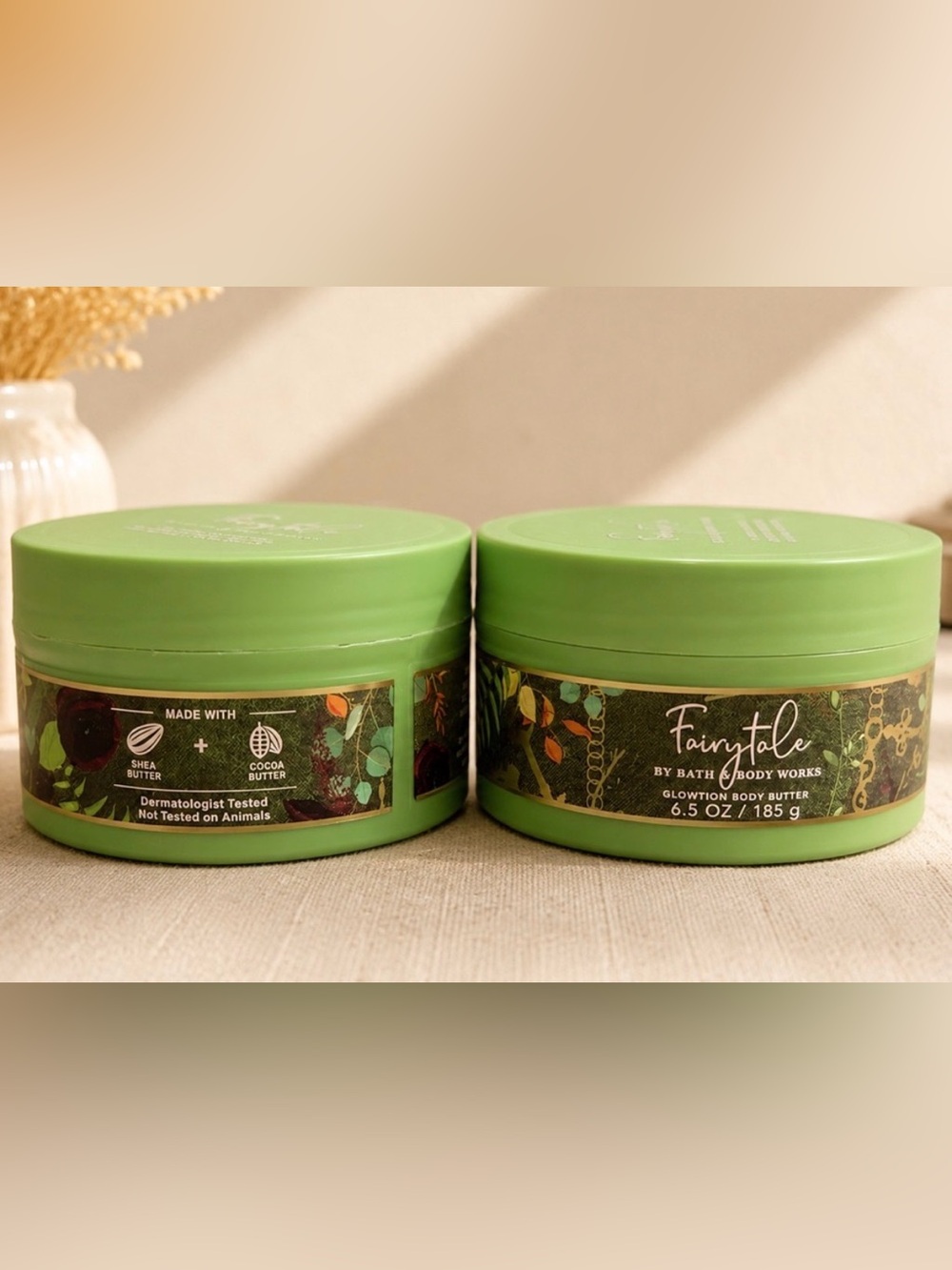 (1)Bath & Body Works Fairytale Glowtion Body Butter - Green